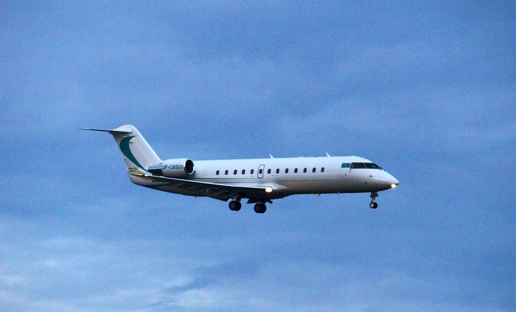 A luxurious private jet soaring through the sky, its sleek silhouette and gleaming exterior reflecting the warm glow of the desert sun. In the foreground, an array of different aircraft models - from the compact and agile light jets to the spacious and opulent heavy jets - showcasing the diverse options available for private travel to Las Vegas. The middle ground features a bird's-eye view of the bustling McCarran International Airport, with its sprawling runways and terminals. In the background, the iconic skyline of Las Vegas, its towering hotels and casinos standing tall against the vibrant, azure sky. The overall scene conveys the elegance, convenience, and exclusivity of private jet travel to this renowned destination. A luxurious private jet soaring through the sky, its sleek silhouette and gleaming exterior reflecting the warm glow of the desert sun. In the foreground, an array of different aircraft models - from the compact and agile light jets to the spacious and opulent heavy jets - showcasing the diverse options available for private travel to Las Vegas. The middle ground features a bird's-eye view of the bustling McCarran International Airport, with its sprawling runways and terminals. In the background, the iconic skyline of Las Vegas, its towering hotels and casinos standing tall against the vibrant, azure sky. The overall scene conveys the elegance, convenience, and exclusivity of private jet travel to this renowned destination.