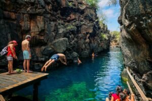 best time of year to visit galapagos